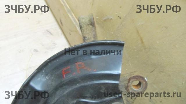 Toyota RAV 4 (3) Кулак поворотный передний правый (со ступицей)