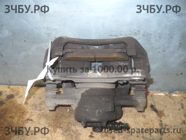 Mitsubishi Colt 6 (Z30) Суппорт передний левый (в сборе со скобой)