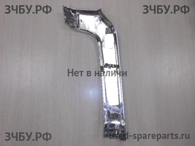 Mitsubishi Pajero/Montero 4 Накладка переднего бампера