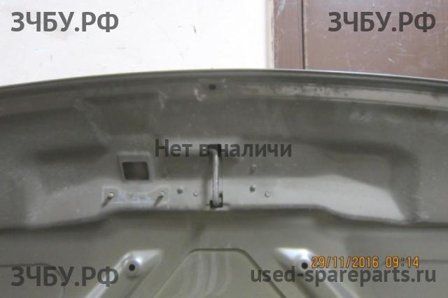 Peugeot 208 (1) Капот