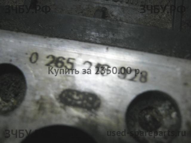 KIA Sorento 1 Блок ABS (насос)
