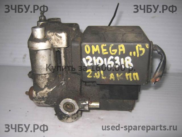 Opel Omega B Блок ABS (насос)