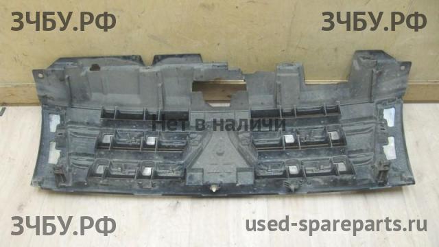 Mitsubishi Pajero/Montero 4 Решетка радиатора