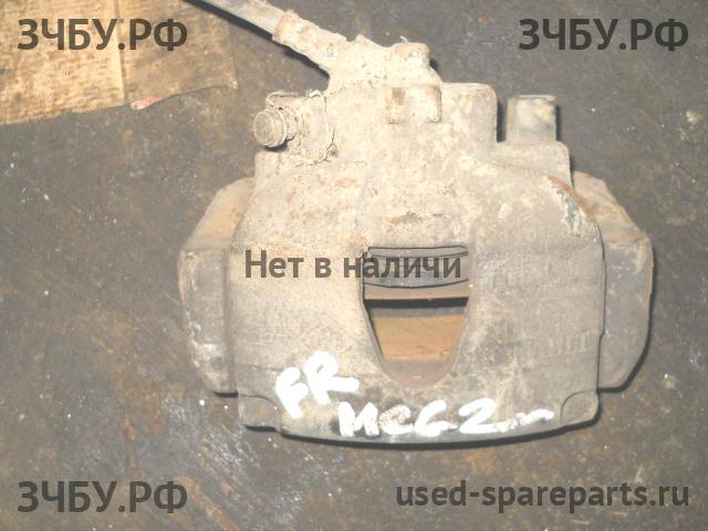 Renault Megane 2 Суппорт передний правый (в сборе со скобой)