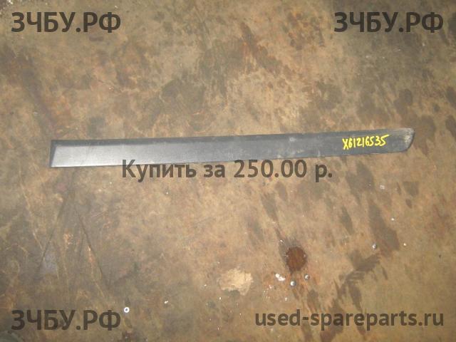 Volvo S60 (1) Молдинг двери задней левой