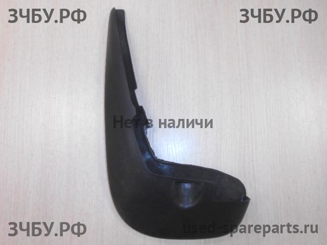 Ford Focus 1 Брызговик передний левый