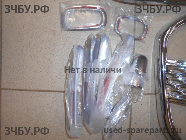 Toyota RAV 4 (2) Накладка