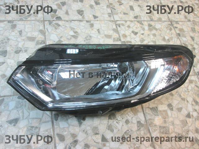 Ford EcoSport Фара левая