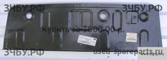 Mitsubishi Pajero/Montero 4 Панель задняя