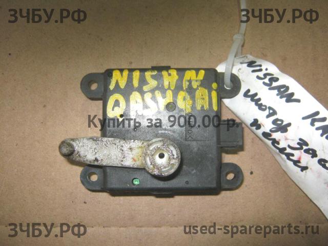 Nissan Qashqai (J10) Моторчик заслонки печки
