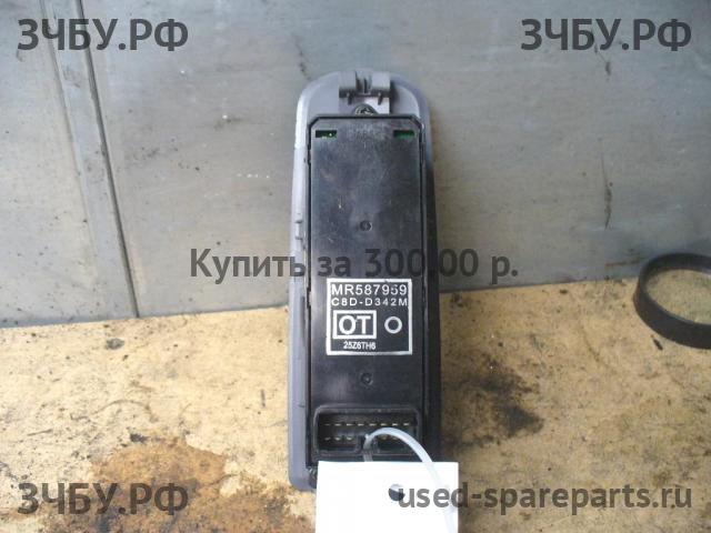 Mitsubishi Colt 6 (Z30) Кнопка стеклоподъемника передняя левая (блок)