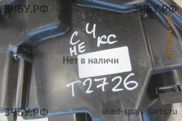 Citroen C4 (2) Фара левая
