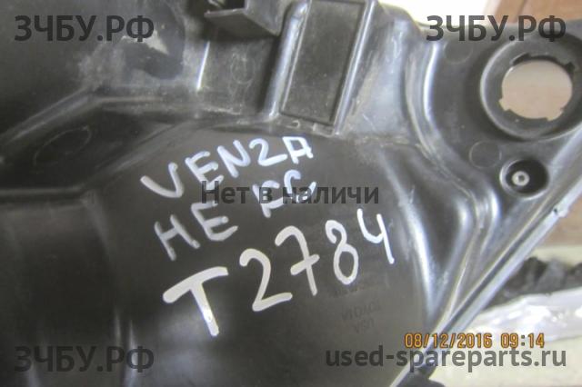 Toyota Venza Фара правая