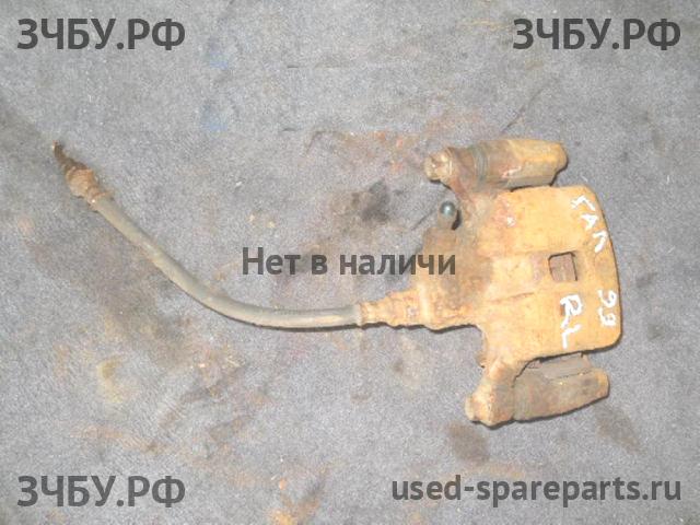 Mitsubishi Galant 8 (EA, EC) Суппорт задний левый (в сборе со скобой)