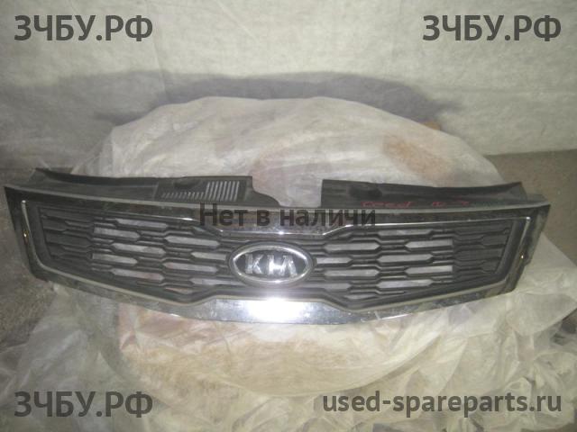 KIA Ceed 1 Решетка радиатора
