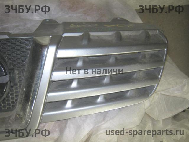 Nissan Qashqai (J10) Решетка радиатора