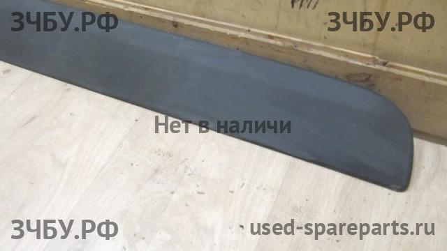 Suzuki SX4 (1) Молдинг двери передней правой