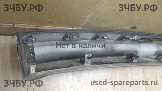 Ford Kuga 2 Накладка на дверь багажника