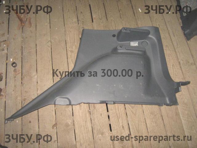 Mitsubishi Colt 6 (Z30) Обшивка багажника боковая правая
