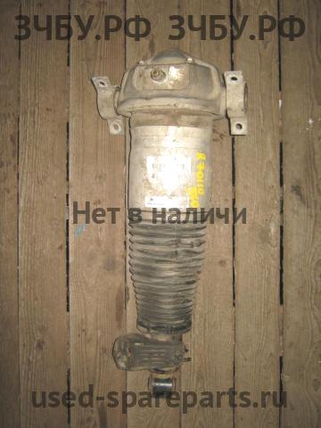 Volkswagen Touareg 1 Стойка задняя правая (в сборе)