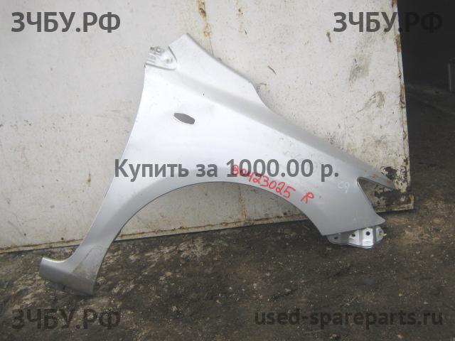 Toyota Corolla (E14 - E15) Крыло переднее правое