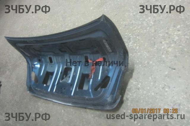 Opel Astra J Крышка багажника