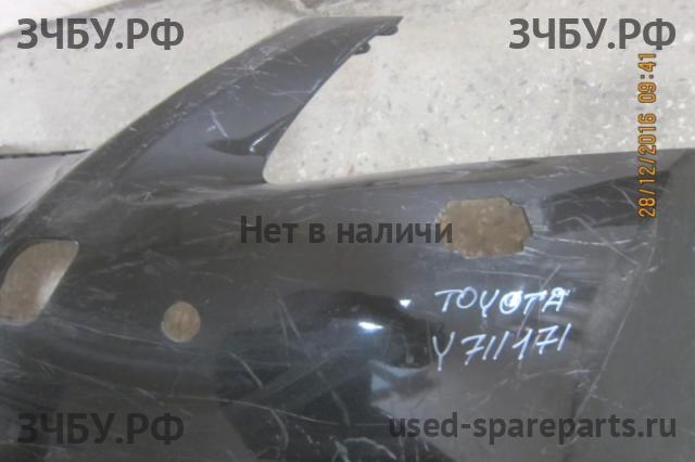 Toyota Avensis 3 Бампер передний