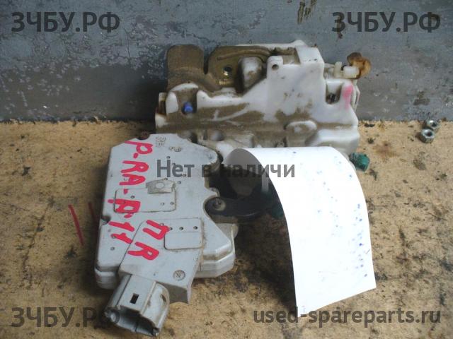 Nissan Primera P11 Замок двери задней правой