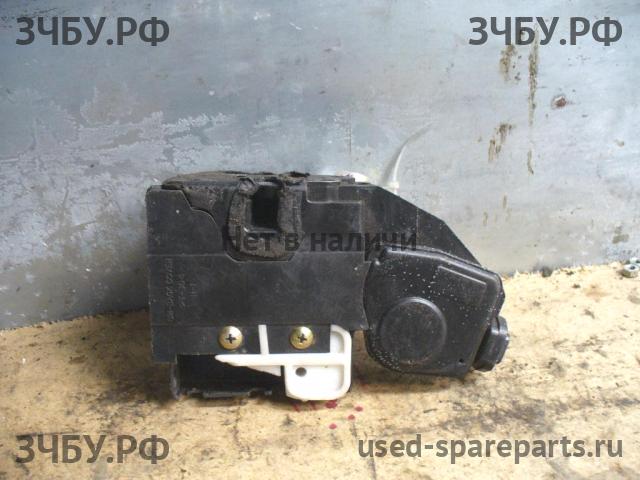 Hyundai Santa Fe 1 (SM) Замок двери передней правой