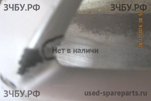 Honda Civic 8 (4D) Бампер передний