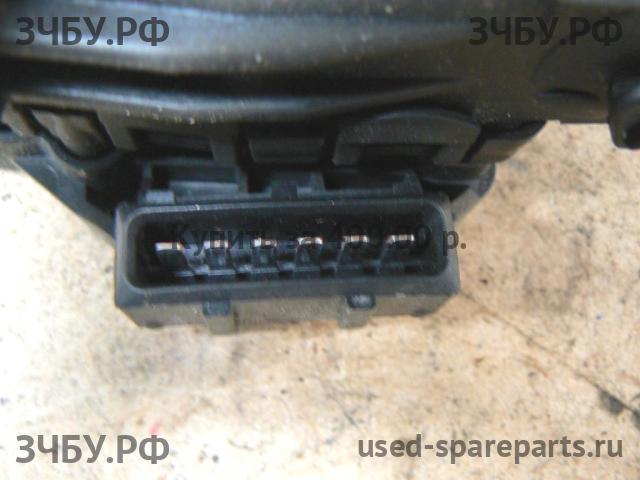 Volvo S60 (1) Педаль газа