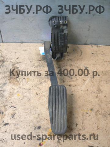 Volvo S60 (1) Педаль газа