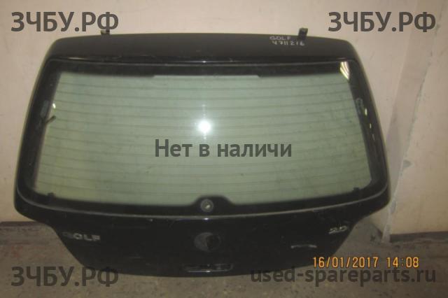 Volkswagen Golf 4 Дверь багажника