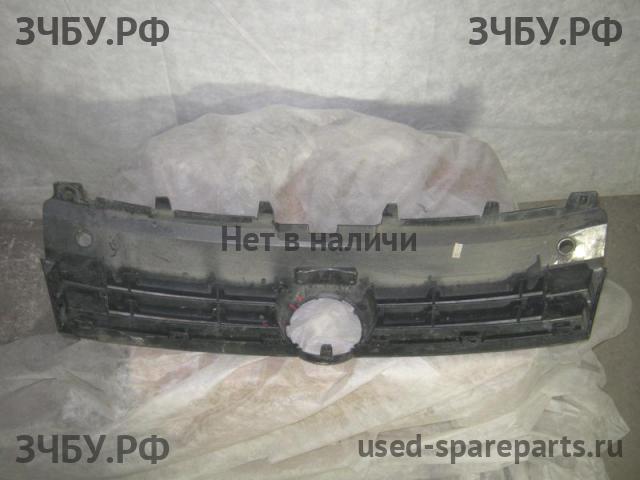 Volkswagen Polo 5 (HB) Решетка радиатора