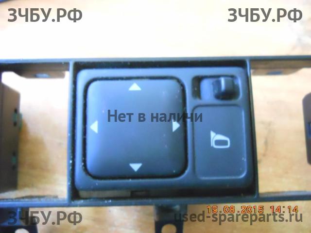 Nissan Navara 1 (D40) Кнопка регулировки зеркала