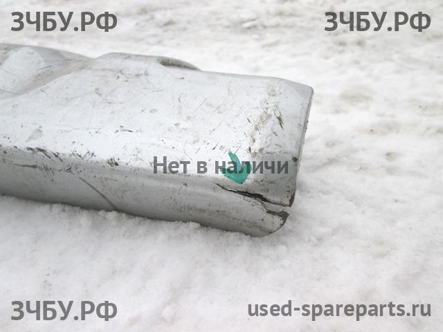 Mitsubishi Outlander 1 (CU) Накладка заднего бампера