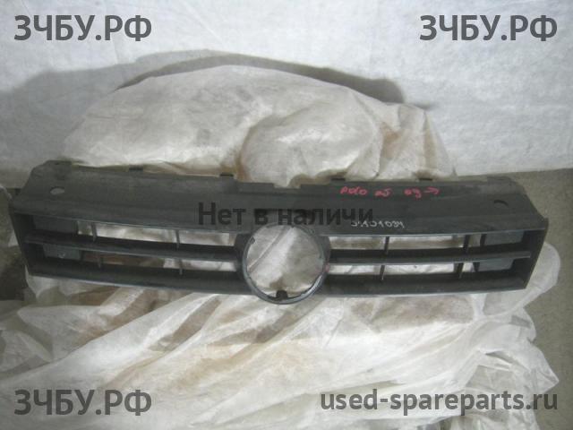 Volkswagen Polo 5 (HB) Решетка радиатора