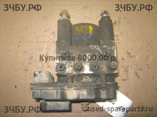 Isuzu NQR 71P Блок ABS (насос)