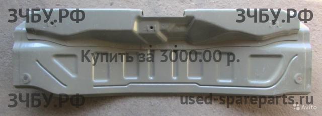 Suzuki Liana Панель задняя