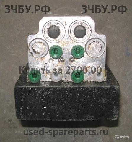 Saab 9-3 (2) Блок ABS (насос)