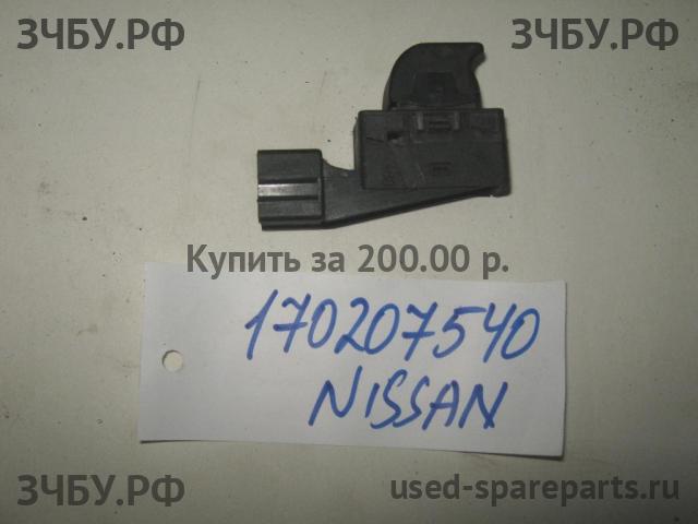 Nissan Primera P11 Кнопка стеклоподъемника