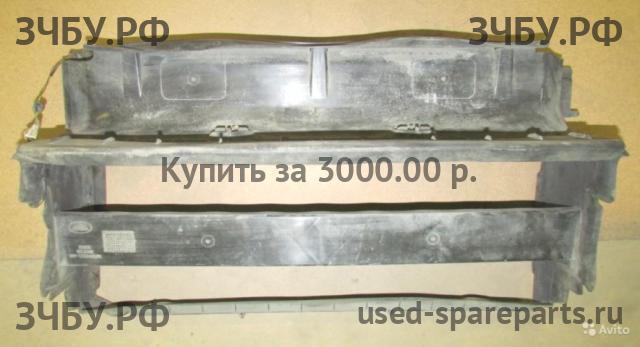 Land Rover Discovery 3 Воздуховод радиатора