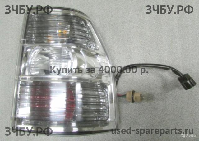 Mitsubishi Pajero/Montero 4 Фонарь правый