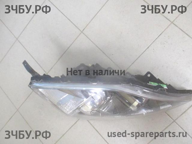 Honda CR-V 3 Фара правая