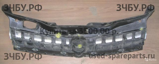 Opel Astra H Решетка радиатора