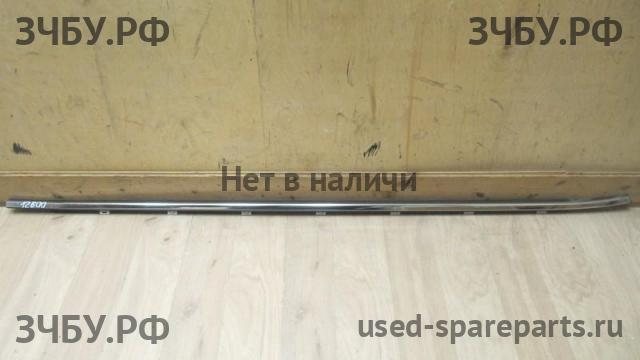 KIA Ceed 2 Накладка стекла