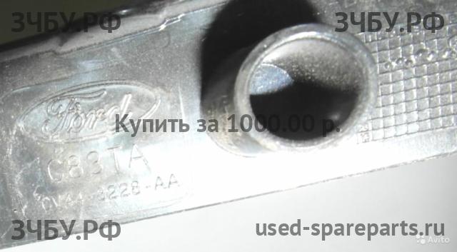 Ford Kuga 2 Планка под фару правая