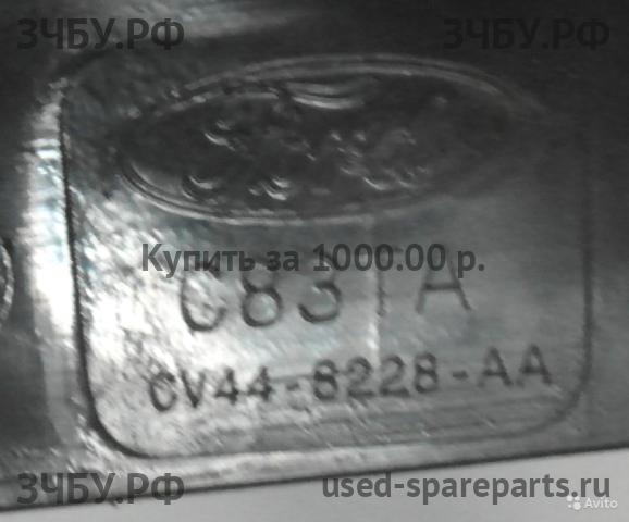 Ford Kuga 2 Планка под фару правая