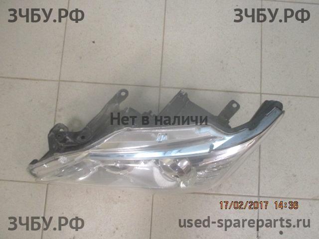 Toyota Camry 7 (V50) Фара левая
