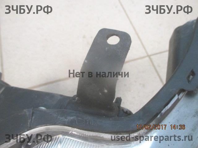 Toyota Camry 7 (V50) Фара левая